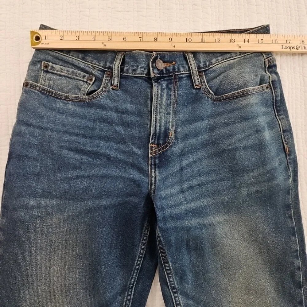 Old Navy Athletic Taper Jeans Men's 31x32‎ Med Wash Stretch Denim EUC Classic